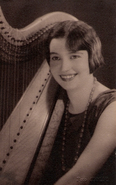 Foto 5 - La moglie Giulia Battelli 1928